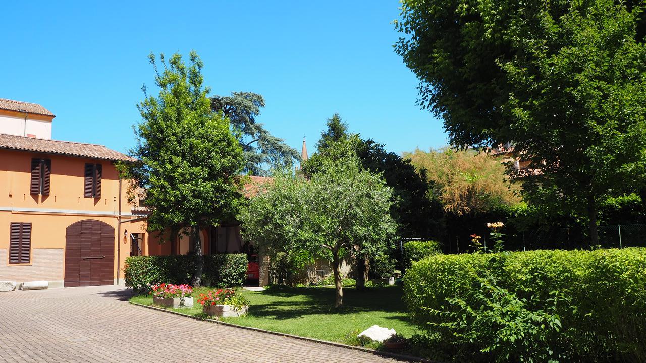 R&B Giardino 34 Bed & Breakfast Forli Ngoại thất bức ảnh